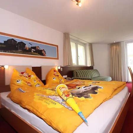 303-201 By Interhome * קאפל