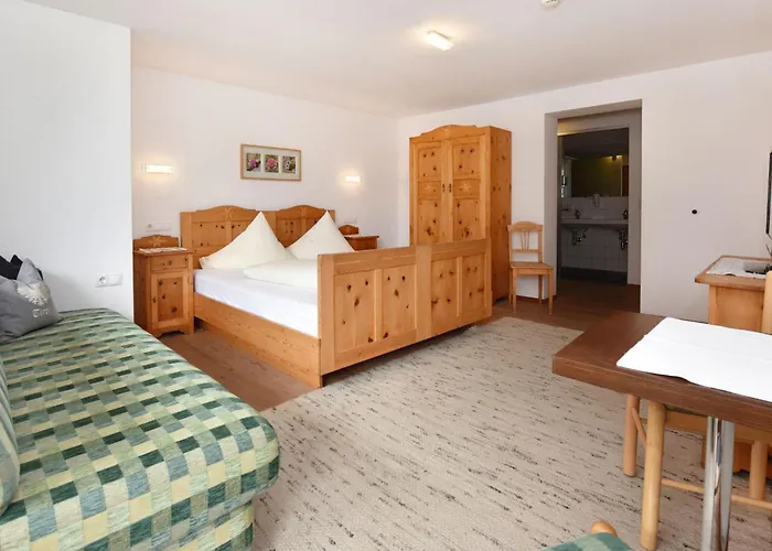 303-201 By Interhome דירה